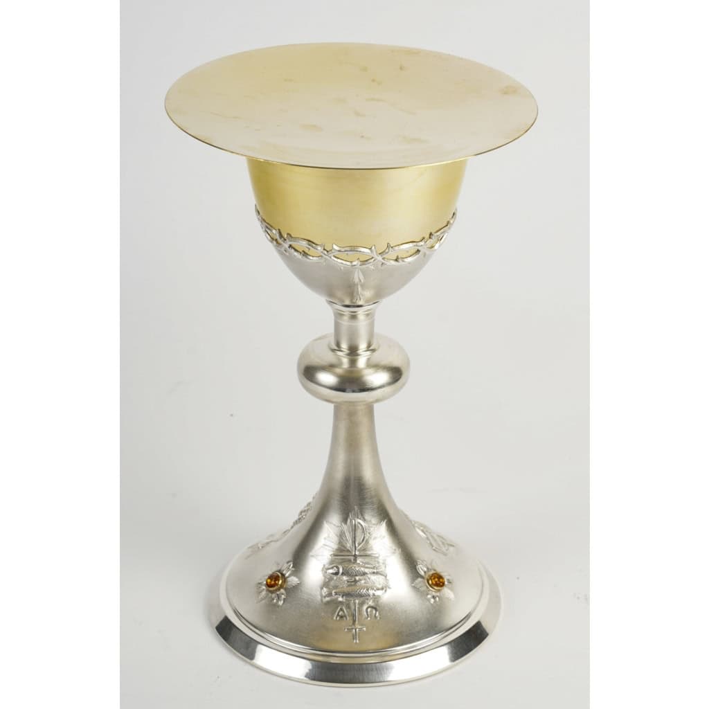 Chalice and its paten. | Biron Chalice and its paten.