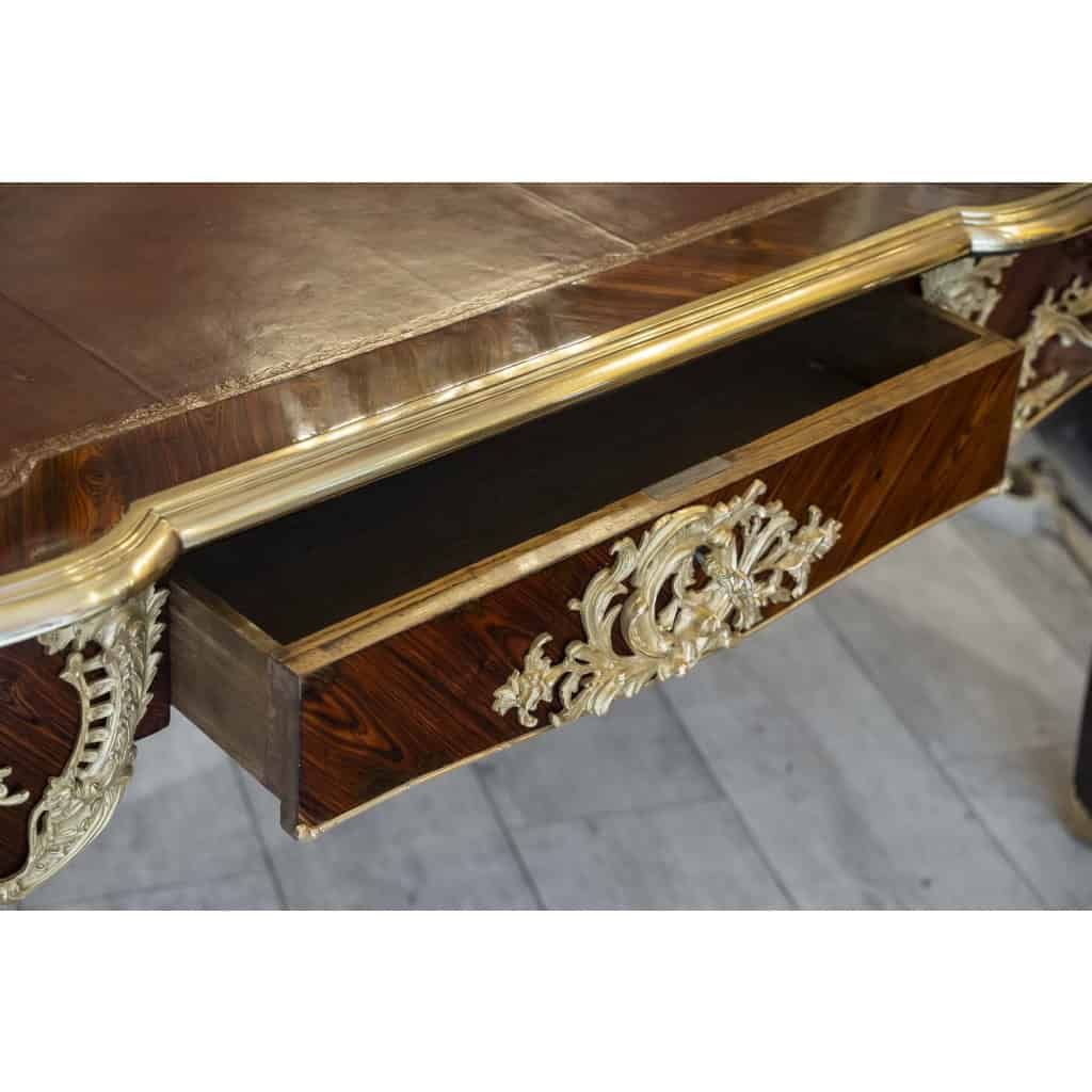 Bureau plat de style Louis XV | Biron Bureau plat de style Louis XV