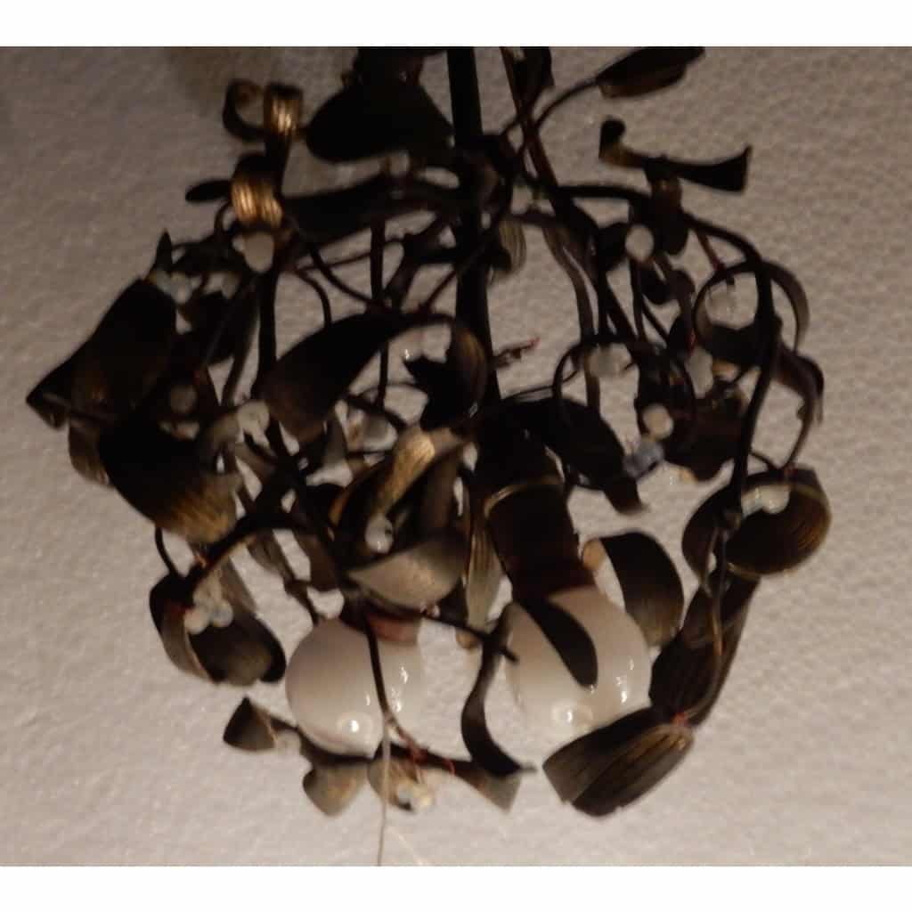 1900′ Lustre Boule de Gui en Bronze Art Nouveau a 5 Lampes | Biron 1900′ Lustre Boule de Gui en Bronze Art Nouveau a 5 Lampes