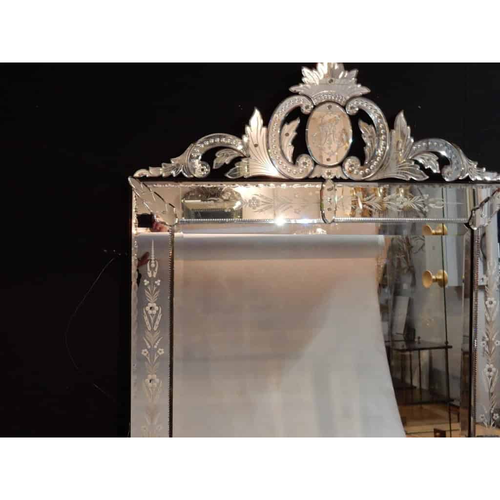 1900′ Miroir Vénitien à Décor Floral et Fronton | Biron 1900′ Miroir Vénitien à Décor Floral et Fronton
