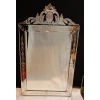 1900′ Miroir Vénitien à Décor Floral et Fronton | Biron 1900′ Miroir Vénitien à Décor Floral et Fronton