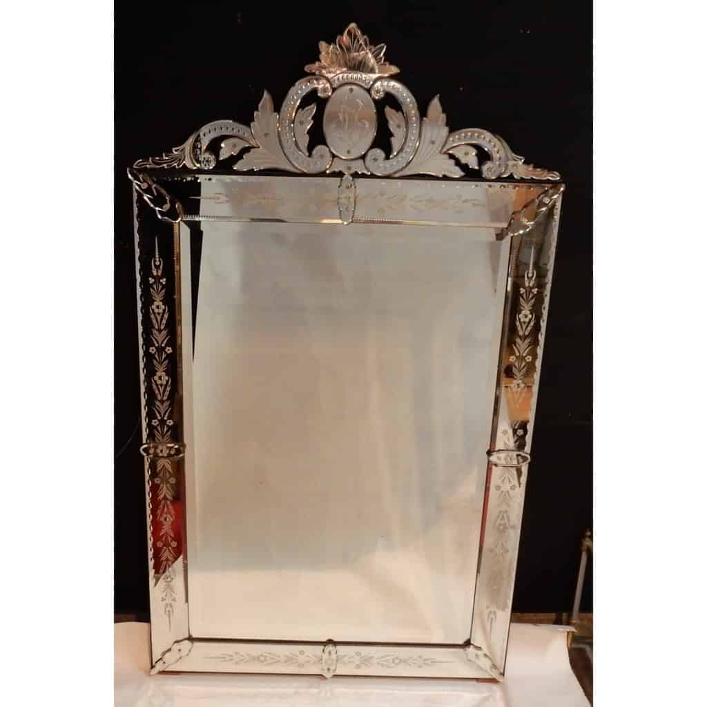 1900′ Miroir Vénitien à Décor Floral et Fronton | Biron 1900′ Miroir Vénitien à Décor Floral et Fronton