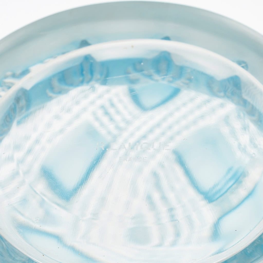 René Lalique ,1935 Vase Entrelacs | Biron René Lalique ,1935 Vase Entrelacs
