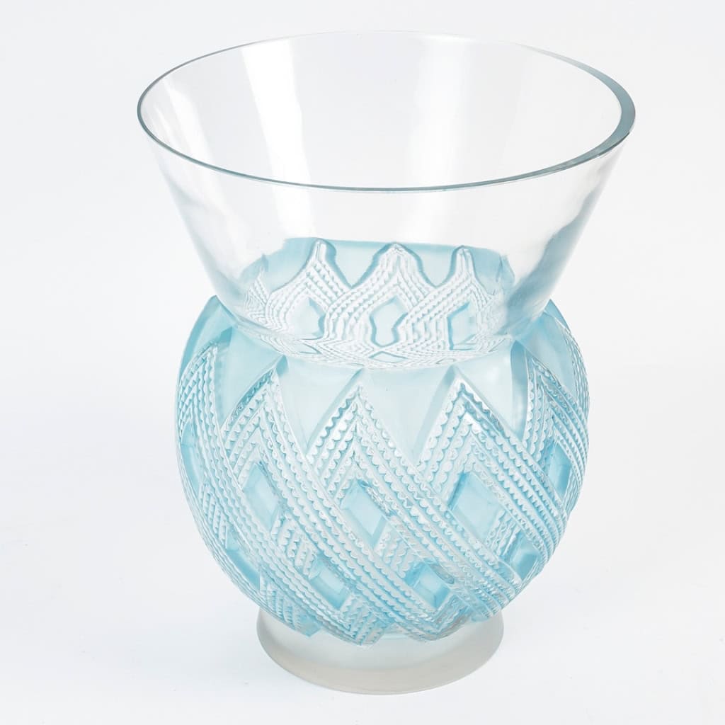 René Lalique ,1935 Vase Entrelacs | Biron René Lalique ,1935 Vase Entrelacs