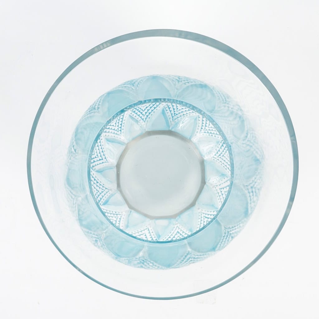 René Lalique ,1935 Vase Entrelacs | Biron René Lalique ,1935 Vase Entrelacs