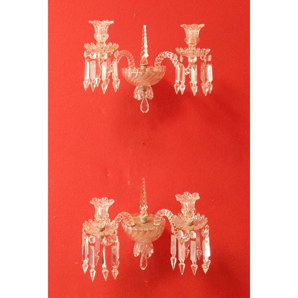1950′ Paire d’Appliques Au Poignard Baccarat Modèle Tors | Biron 1950′ Paire d’Appliques Au Poignard Baccarat Modèle Tors