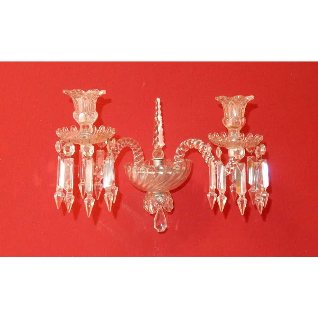 1950′ Paire d’Appliques Au Poignard Baccarat Modèle Tors | Biron 1950′ Paire d’Appliques Au Poignard Baccarat Modèle Tors