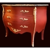 Commode de style Louis XV ouvrant par trois tiroirs en bois peint | Biron |||||||||||