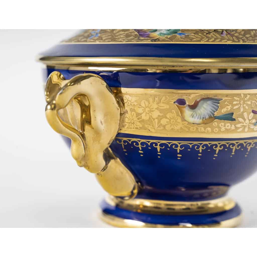 Bol à bouillon ou drageoire et sa sous-tasse par Le Tallec | Biron Bol à bouillon ou drageoire et sa sous-tasse par Le Tallec