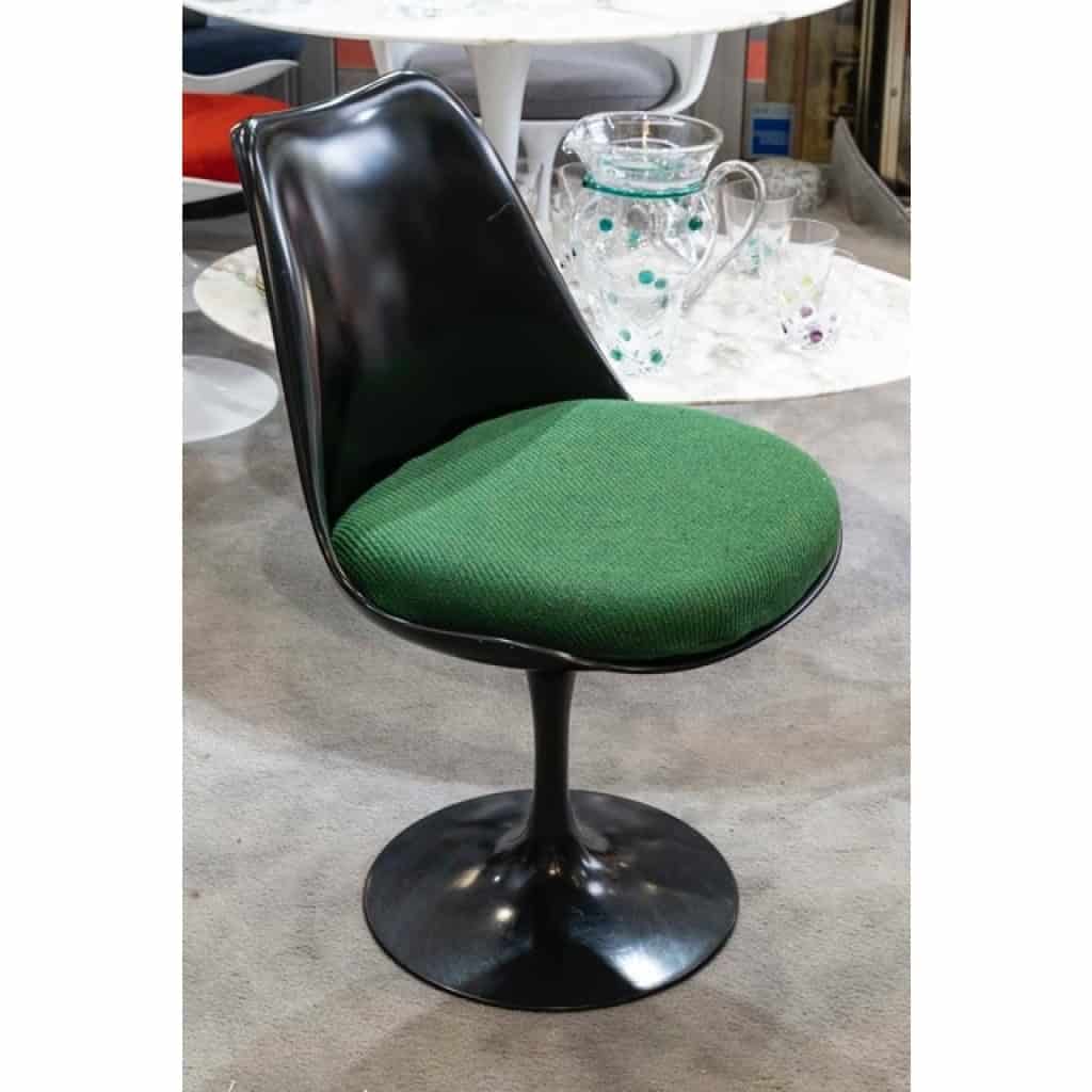 Eero Saarinen, Chaise pivotante « Tulip » Éditions KNOLL | Biron Eero Saarinen, Chaise pivotante "Tulip" Éditions KNOLL