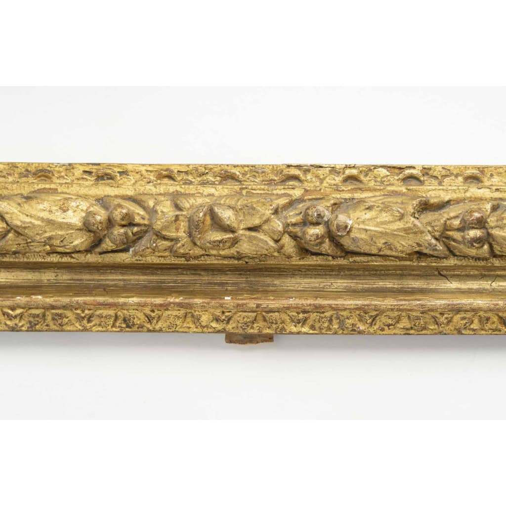 Louis XIII period gilded carved wooden frame | Biron Louis XIII period gilded carved wooden frame