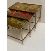 1950′ Série De 3 Tables Gigognes Avec Peintures Guerriers Mongols Maison Baguès En Bronze Doré, 3 Plateaux | Biron 1950′ Série De 3 Tables Gigognes Avec Peintures Guerriers Mongols Maison Baguès En Bronze Doré, 3 Plateaux