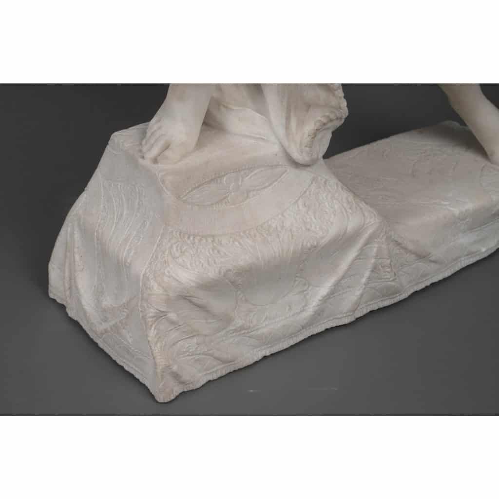 Alfredo Morelli – Danseuse égyptienne, Sculpture De 92 Cm En Marbre Blanc De Carrare, Art Déco | Biron Alfredo Morelli - Danseuse égyptienne, Sculpture De 92 Cm En Marbre Blanc De Carrare, Art Déco