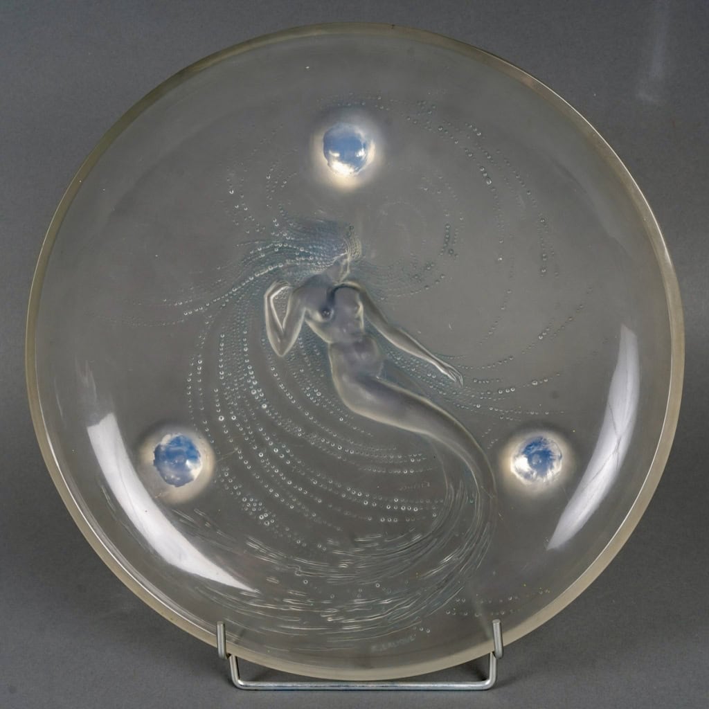 Coupe "Trépied Sirène" verre opalescent patiné bleu de René LALIQUE