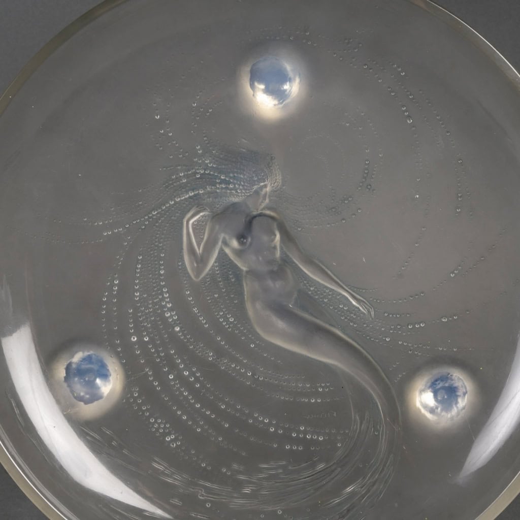 Coupe "Trépied Sirène" verre opalescent patiné bleu de René LALIQUE