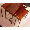 1970′ Série De 3 Tables Gigognes Maison Baguès En Bronze Doré, 3 Plateaux Bakélite Façon Ambré