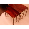 1970′ Série De 3 Tables Gigognes Maison Baguès En Bronze Doré, 3 Plateaux Bakélite Façon Ambré