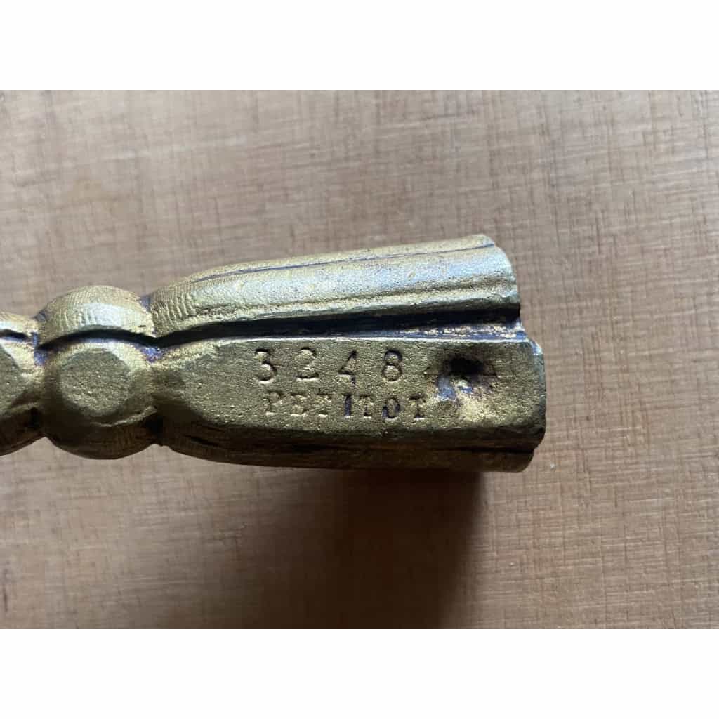 1950/70′ Paire d’Appliques en Bronze Doré Avec Miroir Convexe Signée Petitot | Biron 1950/70′ Paire d’Appliques en Bronze Doré Avec Miroir Convexe Signée Petitot