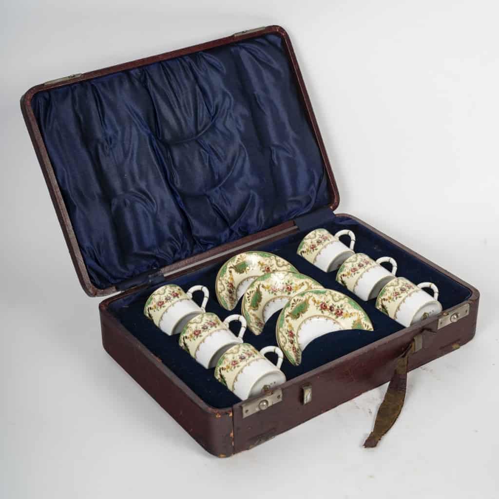 Coffret de tasses anglaises, Royal Worcester | Biron |||||||||||||