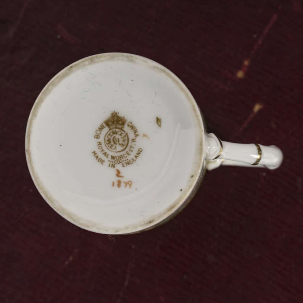 Coffret de tasses anglaises, Royal Worcester | Biron Coffret de tasses anglaises, Royal Worcester