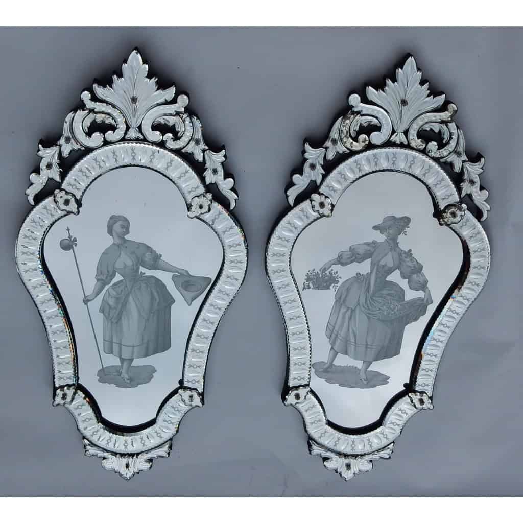 1920/40 Paire De Miroirs Aux Elégantes 2