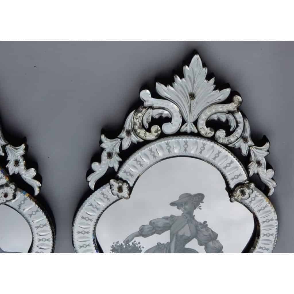 1920/40 Paire De Miroirs Aux Elégantes 7