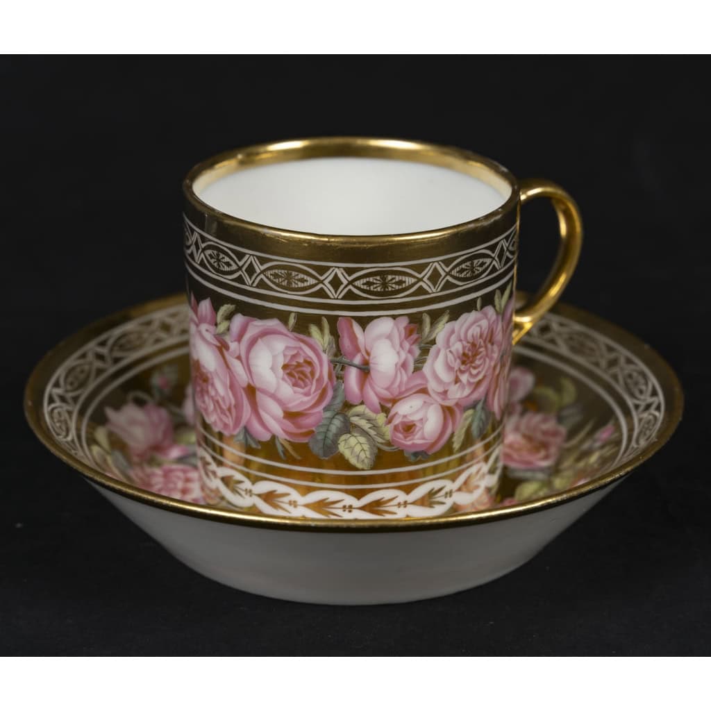 Tasse litron aux Roses XVIIIème, attribuée à Locré 1785 | Biron ||||||||||