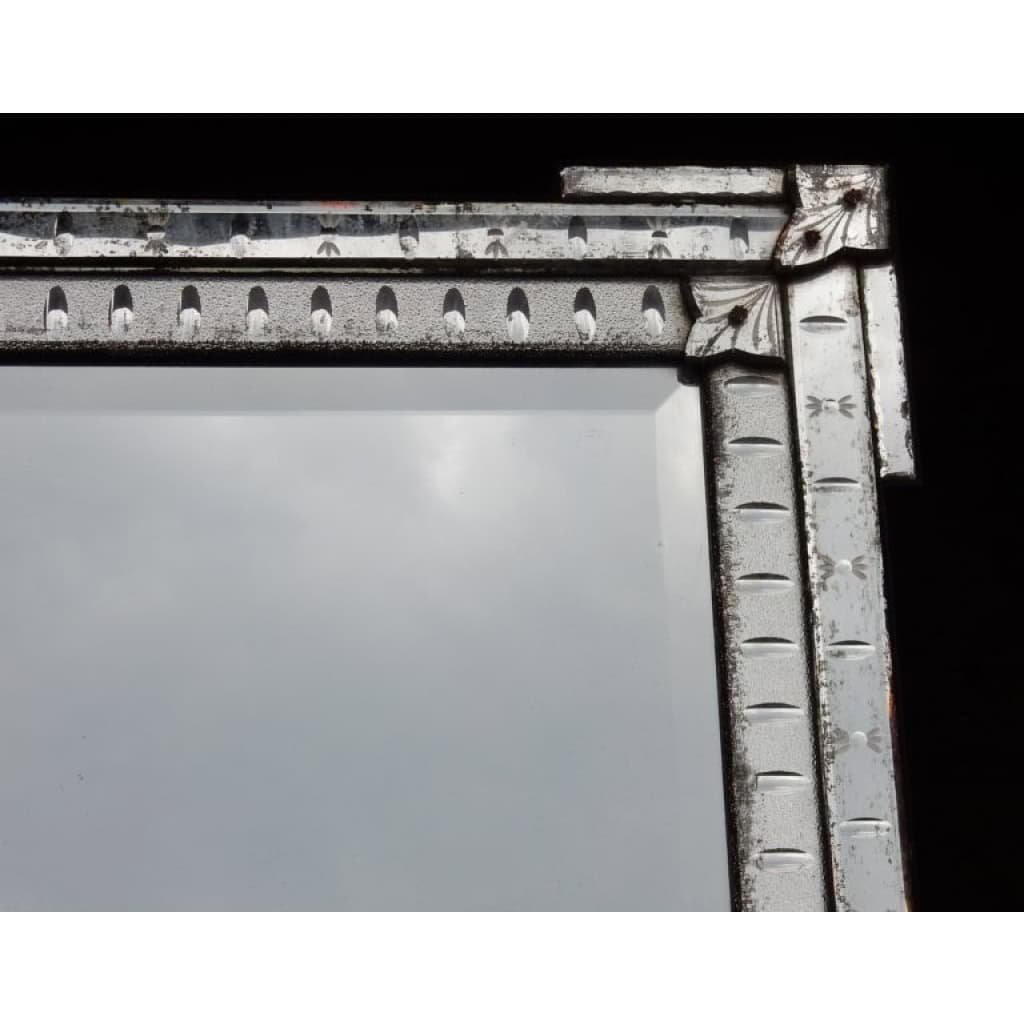 1900′ Miroir Venise a Bulles Ovales et Fleurs 1900′ Miroir Venise a Bulles Ovales et Fleurs