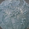 Vase « Druide » verre opalescent patiné bleu de René LALIQUE | Biron Vase "Druide" verre opalescent patiné bleu de René LALIQUE