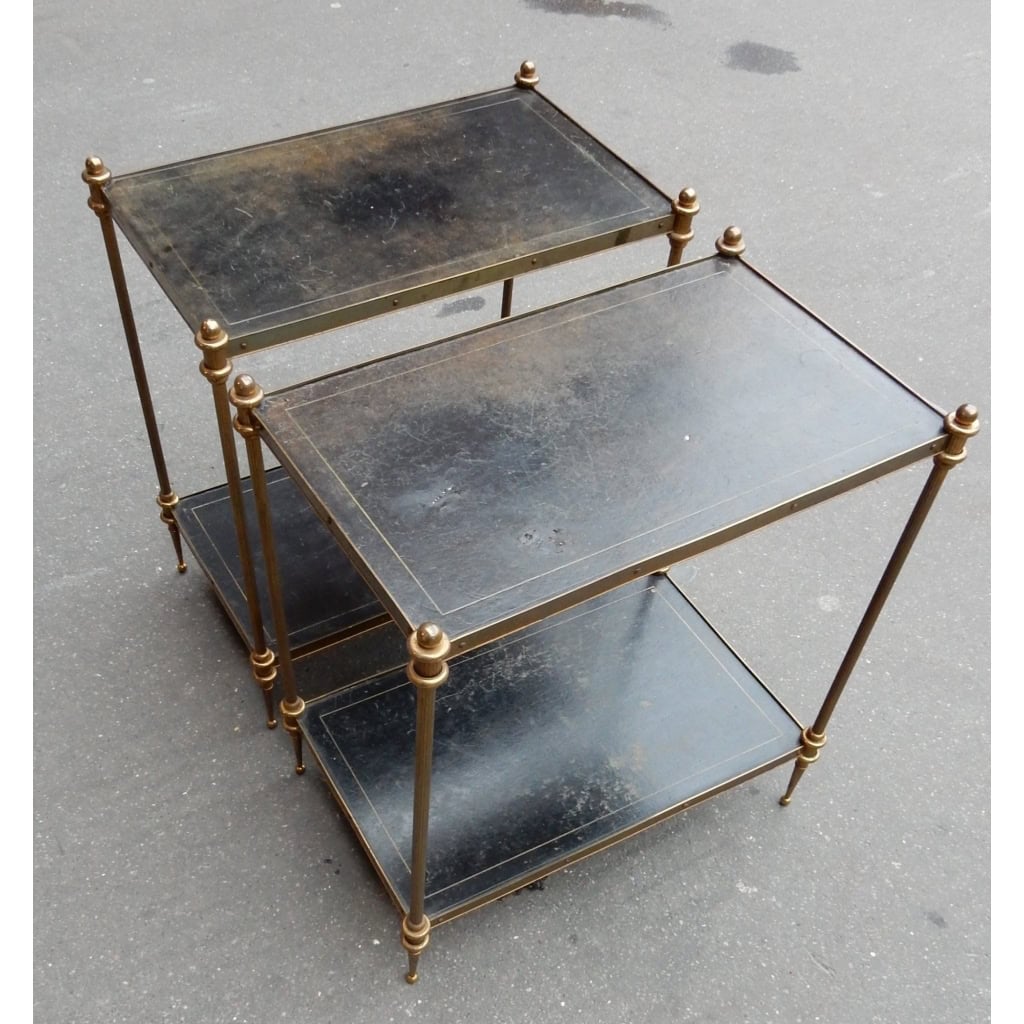 1950-70′ Paire de Bouts de Canapés en Bronze Maison Baguès et 2 Plateaux Gainés de Cuir Noir à Liseret Doré 2