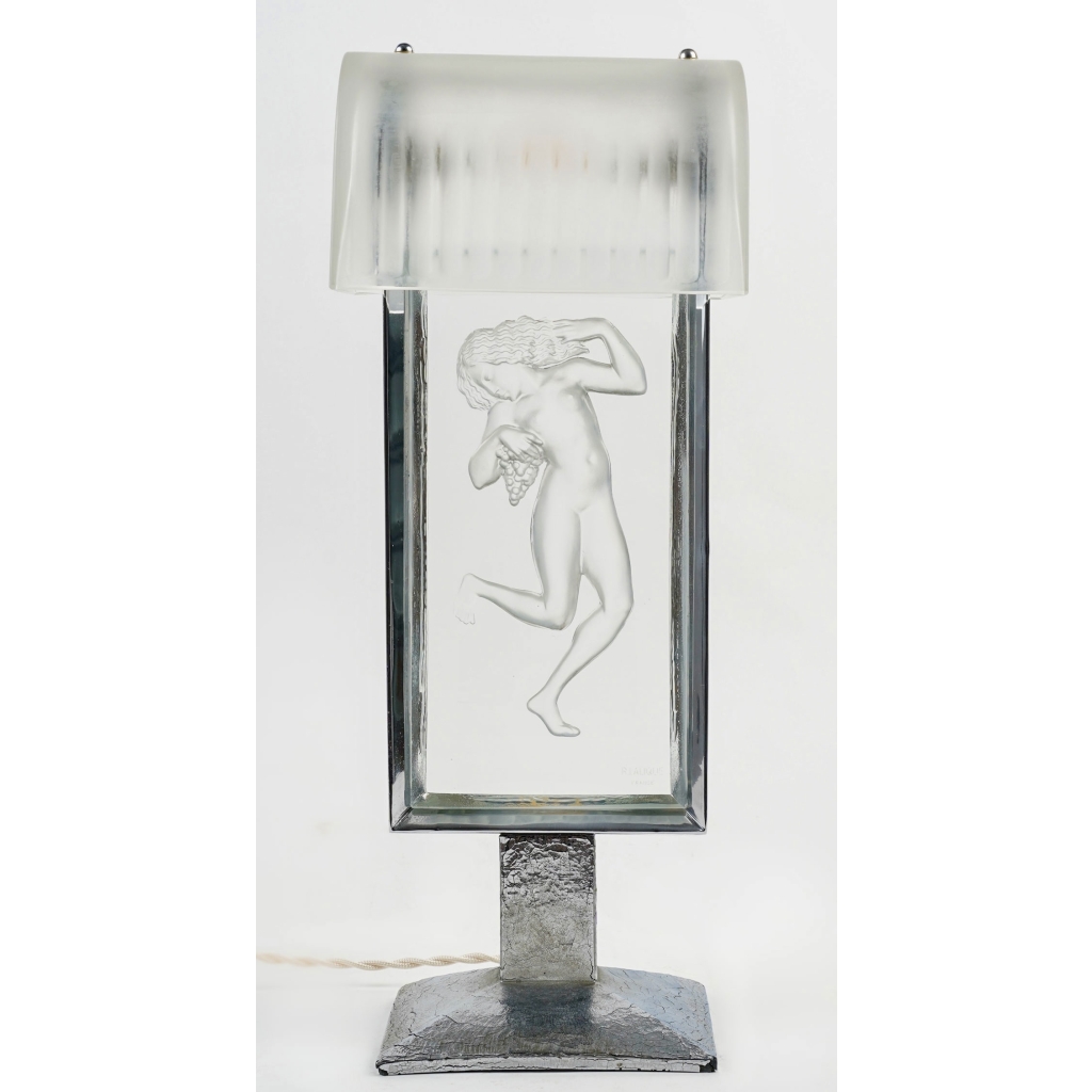 Lampe « Bacchante » verre blanc de René Lalique | Biron ||||||||