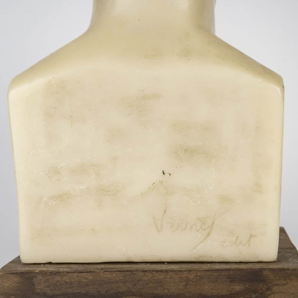 Sculpture en cire représentant un bust d’homme, XXème siècle. | Biron Sculpture en cire représentant un bust d’homme, XXème siècle.