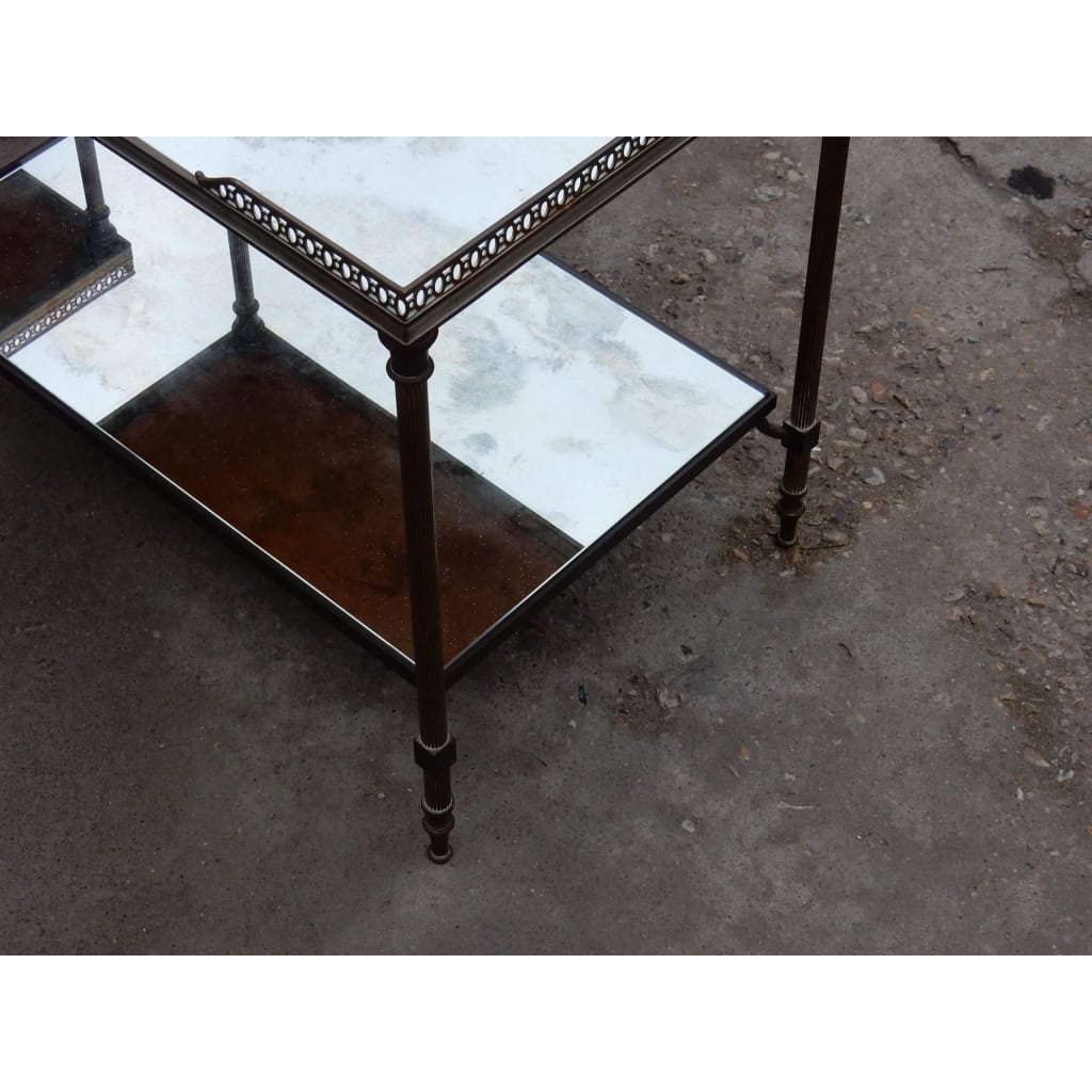 1970′ Paire de Bouts de Canapé Rectangulaires Maison Baguès Plateaux Miroirs Vieillis Avec Galeries Ajourées | Biron 1970′ Paire de Bouts de Canapé Rectangulaires Maison Baguès Plateaux Miroirs Vieillis Avec Galeries Ajourées
