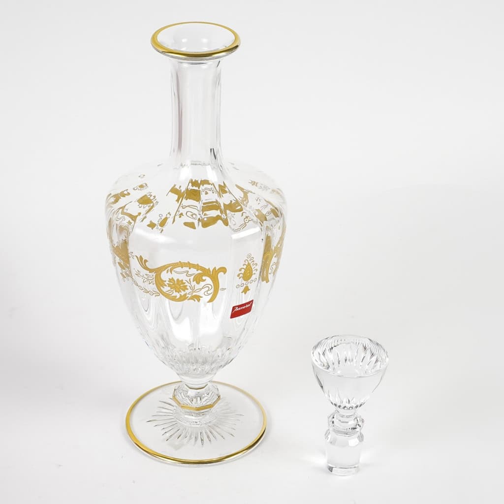 Carafe « Imperator » cristal blanc gravé et doré de BACCARAT | Biron Carafe "Imperator" cristal blanc gravé et doré de BACCARAT