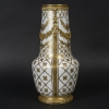 Vase blanc et or, XIXème siècle | Biron Vase blanc et or, XIXème siècle