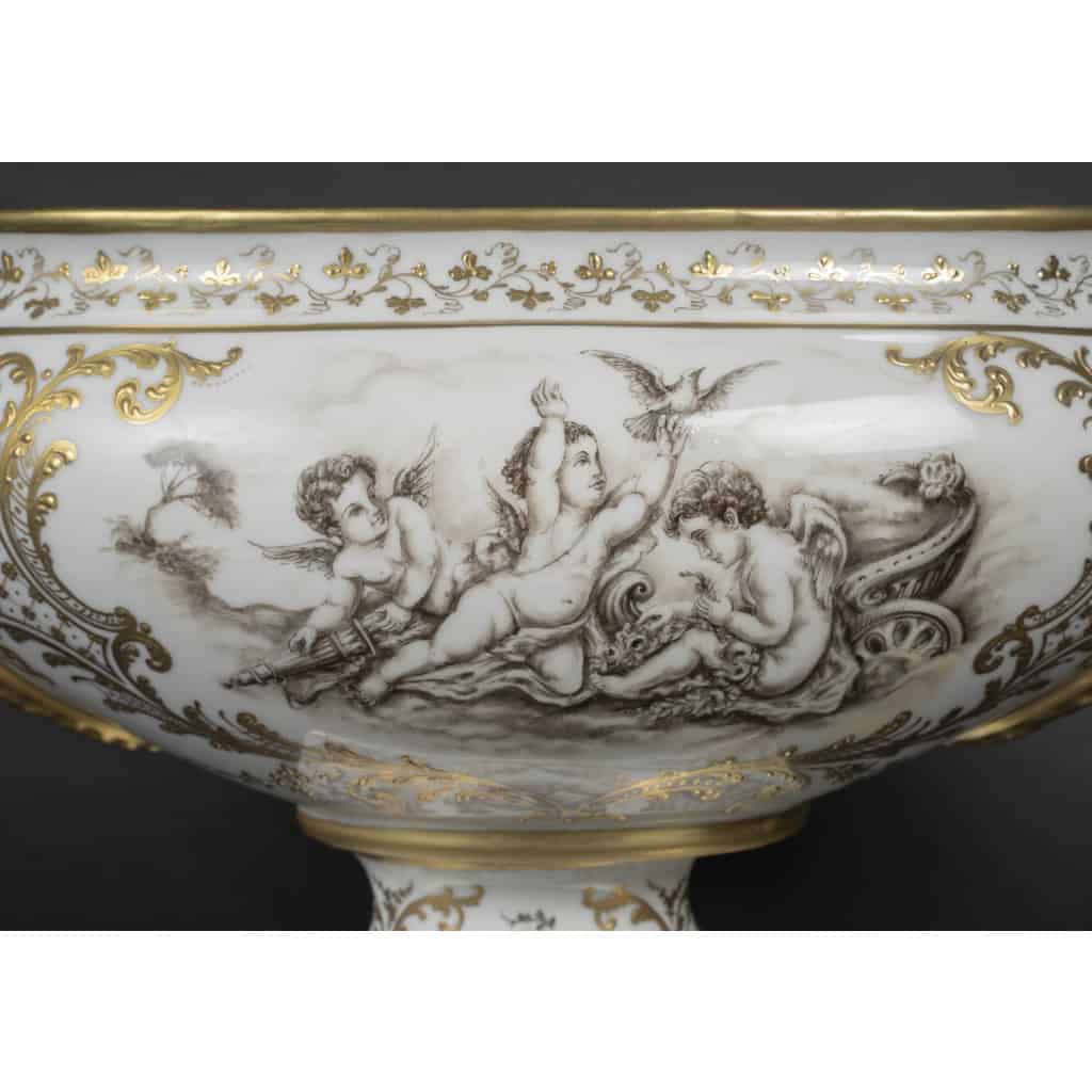 Grande coupe aux amours, Le Tallec, XVIIIème siècle | Biron Grande coupe aux amours, Le Tallec, XVIIIème siècle