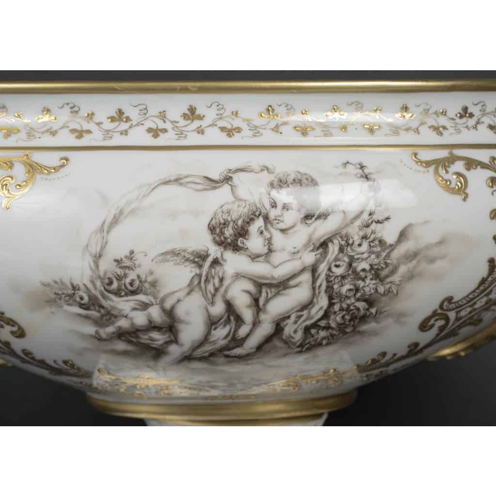Grande coupe aux amours, Le Tallec, XVIIIème siècle | Biron Grande coupe aux amours, Le Tallec, XVIIIème siècle