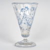 Vase Cornet "Libellules, Fleurettes et Nœuds" verre blanc émaillé bleu et blanc d'Emile GALLE