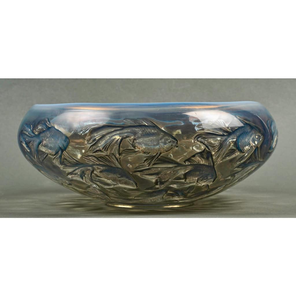 Coupe "Cyprins" verre opalescent de René LALIQUE