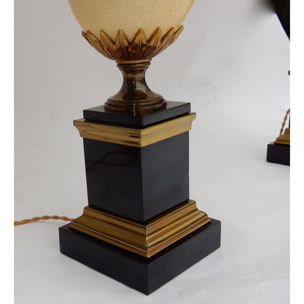 1950/70 Paire de Lampes en Marbre Noir et Oeuf d’Autruche Maison Jansen | Biron 1950/70 Paire de Lampes en Marbre Noir et Oeuf d’Autruche Maison Jansen