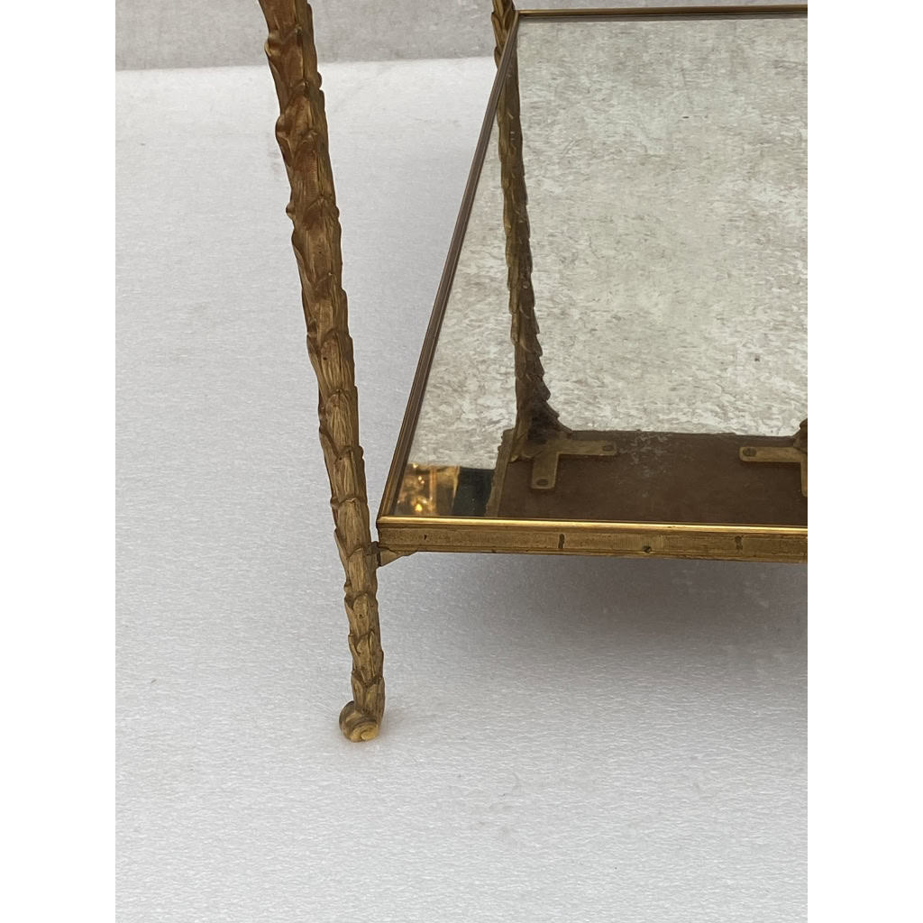 1970′ Paire De Bouts De Canapé Maison Charles , Jansen Ou Baguès Décor Palmier en Bronze Doré avec Plateaux Miroirs Vieillis