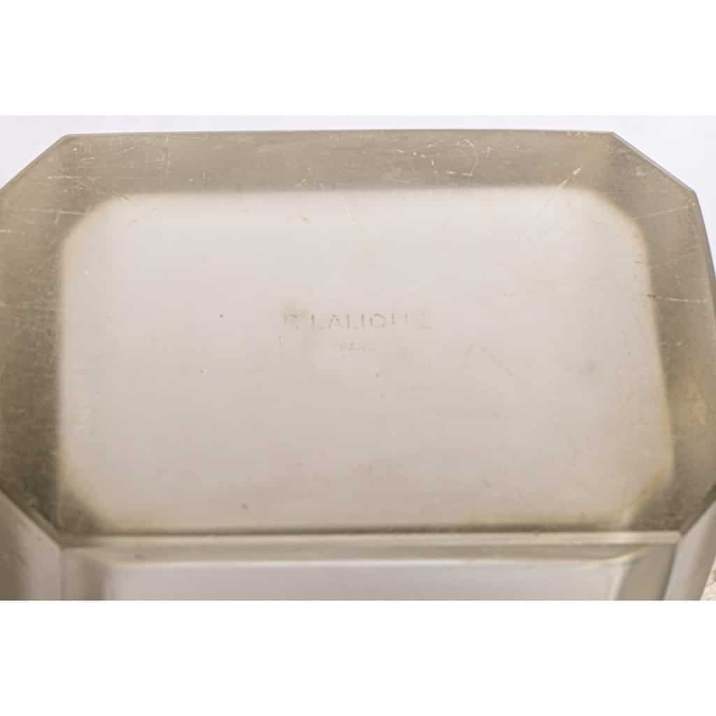 Vase "Margaret" verre blanc patiné sépia de René LALIQUE