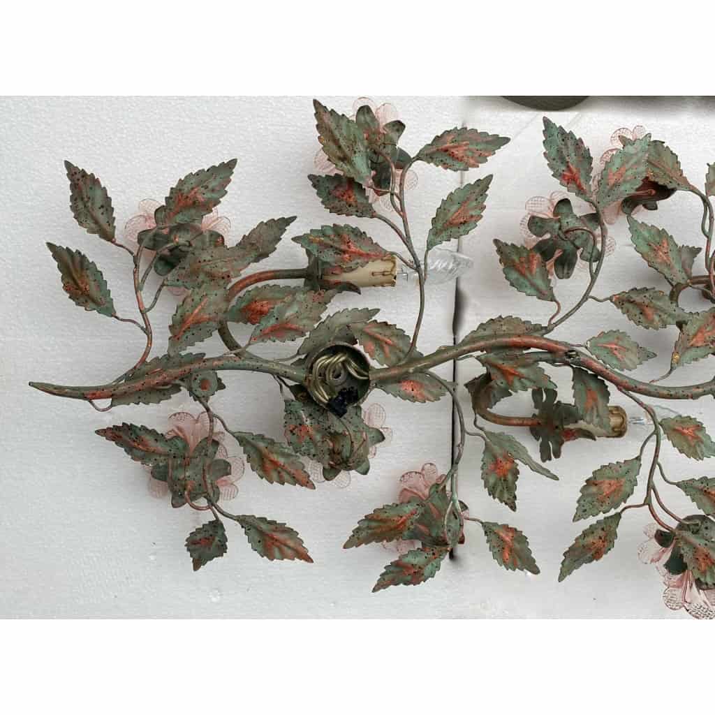 1970′ Applique en Métal Peint Et Fleurs En Cristal de Murano | Biron 1970′ Applique en Métal Peint Et Fleurs En Cristal de Murano