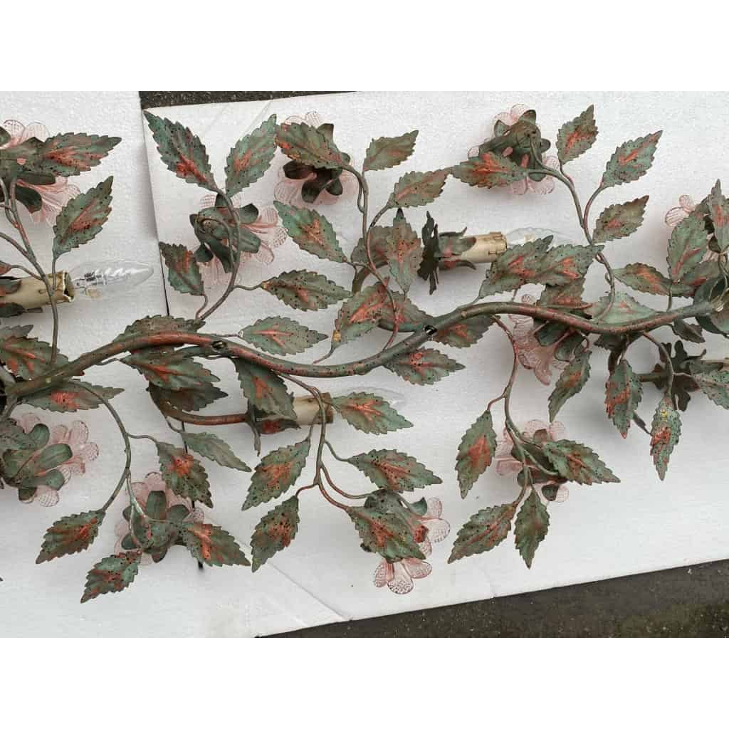 1970′ Applique en Métal Peint Et Fleurs En Cristal de Murano | Biron 1970′ Applique en Métal Peint Et Fleurs En Cristal de Murano