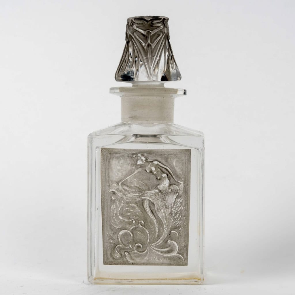 Flacon « L’Effleurt » verre blanc patiné sépia de René LALIQUE | Biron |||||