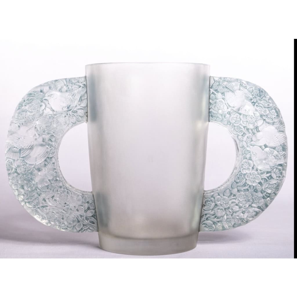 Vase « Pétrarque » verre blanc patiné bleu de René LALIQUE | Biron |||||||||
