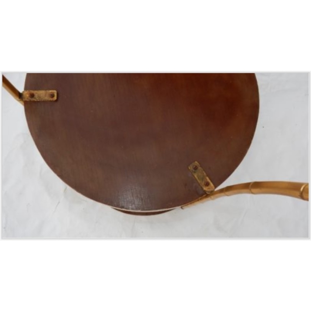 1970/80′ Paire de Guéridons Tripodes Décor Bambou, Plateaux Laqués Style Maison Jansen | Biron 1970/80′ Paire de Guéridons Tripodes Décor Bambou, Plateaux Laqués Style Maison Jansen