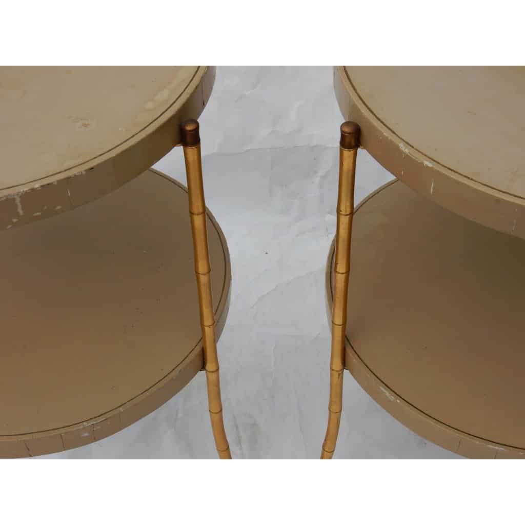 1970/80′ Paire de Guéridons Tripodes Décor Bambou, Plateaux Laqués Style Maison Jansen | Biron 1970/80′ Paire de Guéridons Tripodes Décor Bambou, Plateaux Laqués Style Maison Jansen