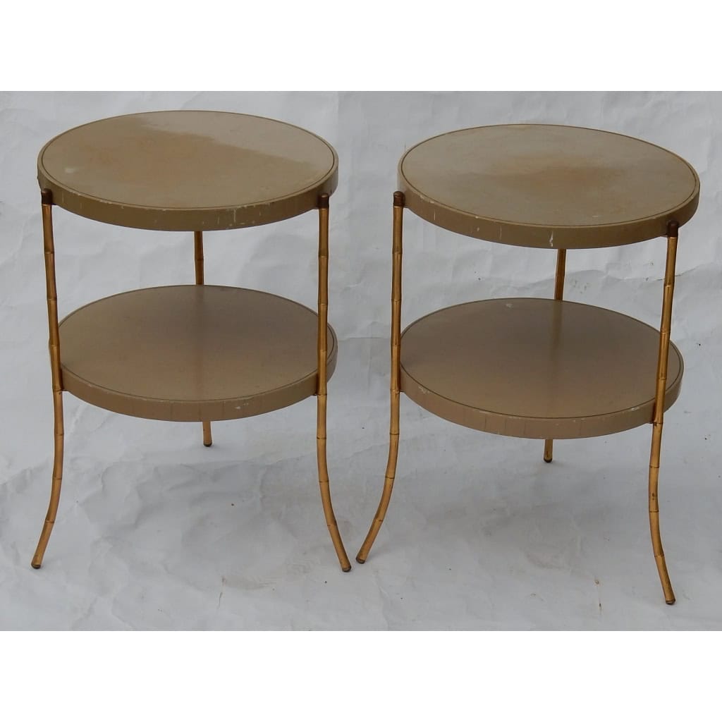 1970/80′ Paire de Guéridons Tripodes Décor Bambou, Plateaux Laqués Style Maison Jansen | Biron 1970/80′ Paire de Guéridons Tripodes Décor Bambou, Plateaux Laqués Style Maison Jansen