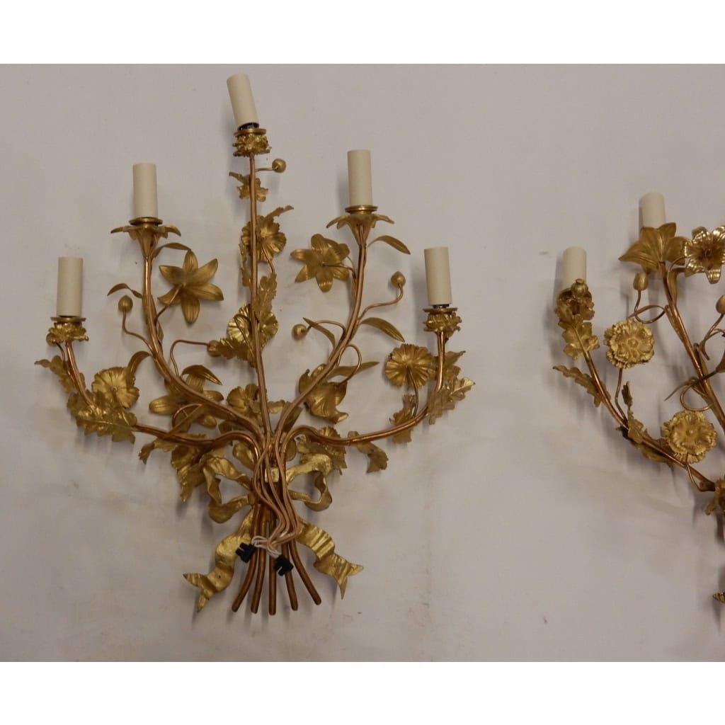 1880′ Paire d’Appliques en Bronze Doré à Décor Floral 5 Bras de Lumière